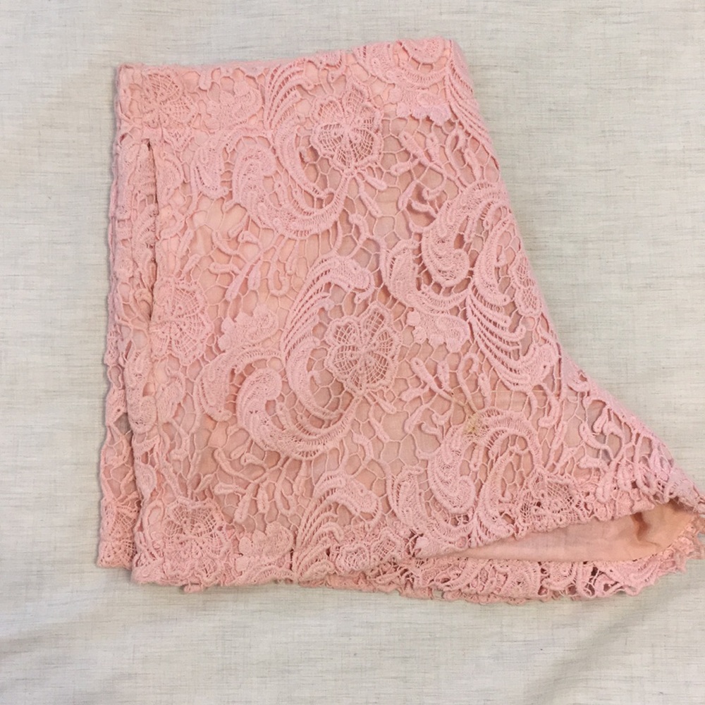 Women’s lace shorts